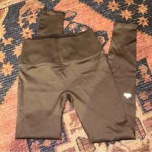 Alo Yoga Brown Ribbed High Waisted Leggings Pants Inseam 26" Mindful Movement s